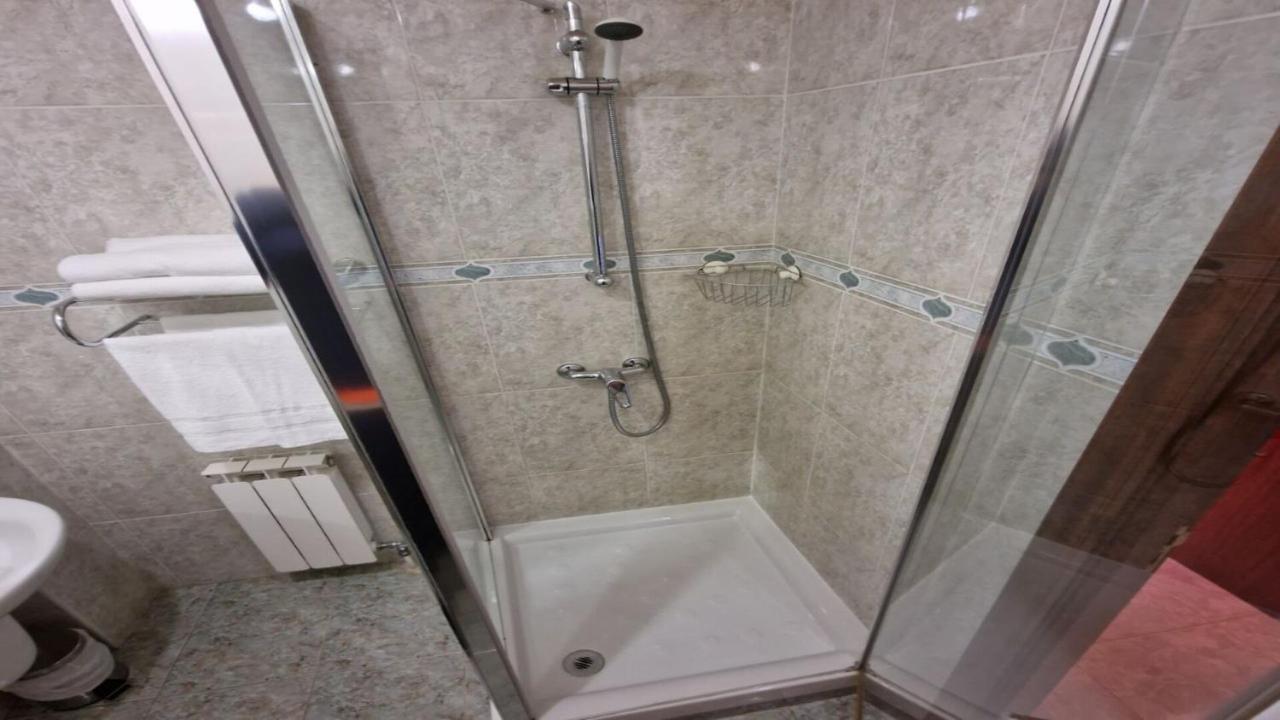 Hostal O Galeon San Luis Moaña Екстериор снимка